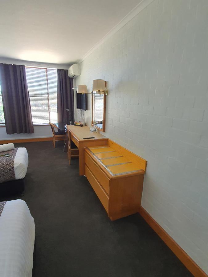 Capital Airport Motel Queanbeyan Bagian luar foto