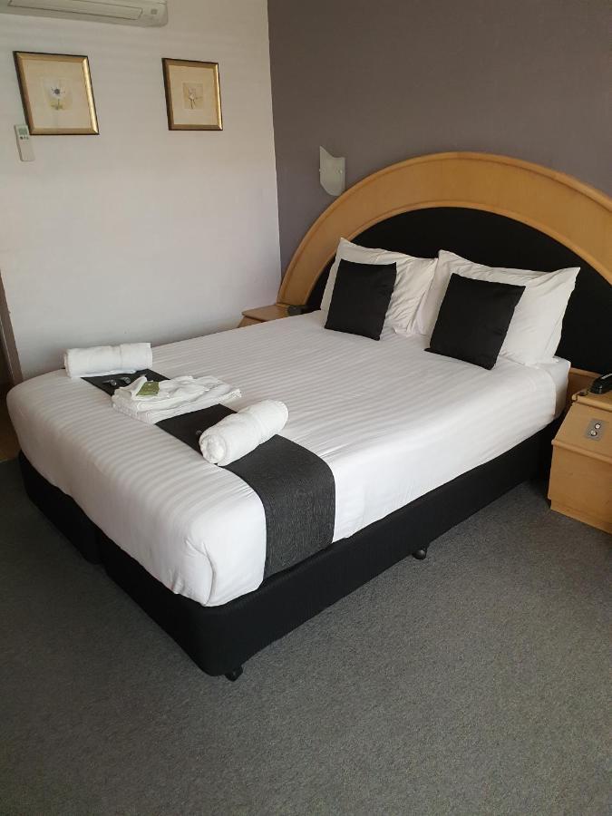 Capital Airport Motel Queanbeyan Bagian luar foto