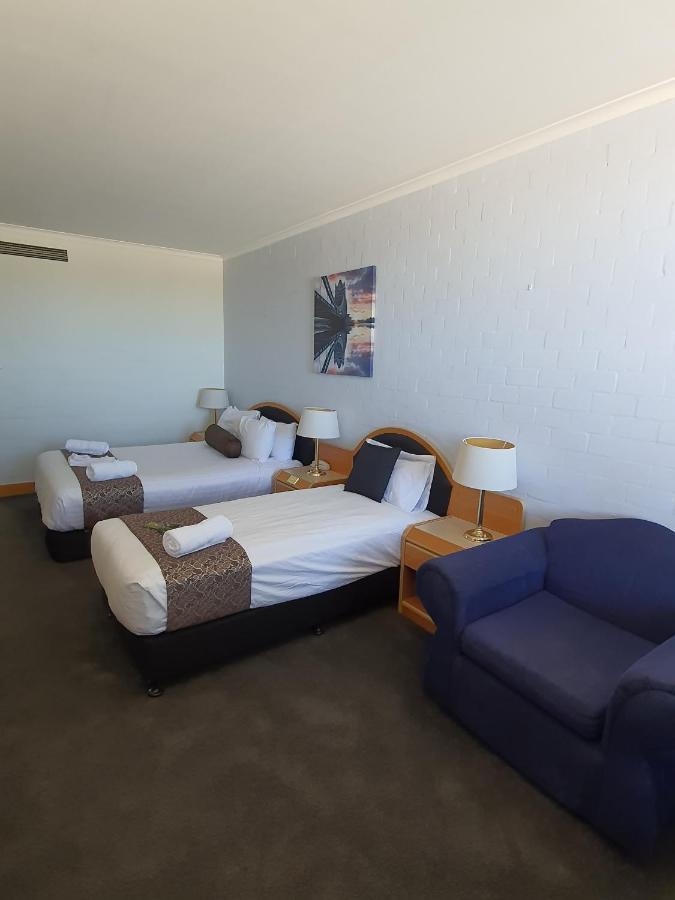 Capital Airport Motel Queanbeyan Bagian luar foto