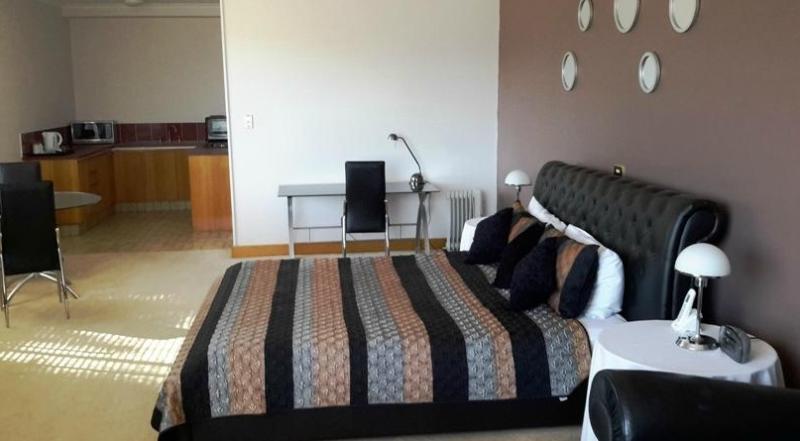 Capital Airport Motel Queanbeyan Bagian luar foto